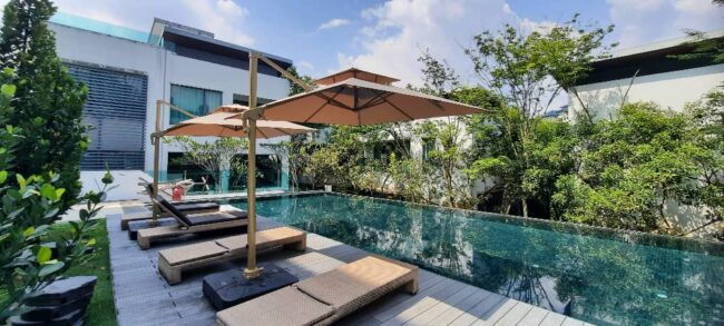 Outdoor Garden Umbrella
DeconDesigns’ Outdoor Garden Umbrellas bring elegance and functionality to any garden or outdoor space. Designed for homes, cafes, hotels, and resorts, these umbrellas offer superior shade and sun protection. Made with durable, weather-resistant fabrics and strong frames, they withstand Malaysia’s tropical climate, including intense sun, rain, and wind. Available in various sizes, colors, and shapes, they complement any outdoor décor, creating inviting and comfortable spaces for relaxation or entertaining guests. Easy to operate, tilt, and maintain, our Outdoor Garden Umbrellas provide practical and stylish shading solutions. With DeconDesigns, you enjoy premium-quality umbrellas that combine durability, elegance, and functionality for long-lasting outdoor comfort in Malaysia.
please visit our website at www.decondesigns.com  or contact us via WhatsApp at +60167960331